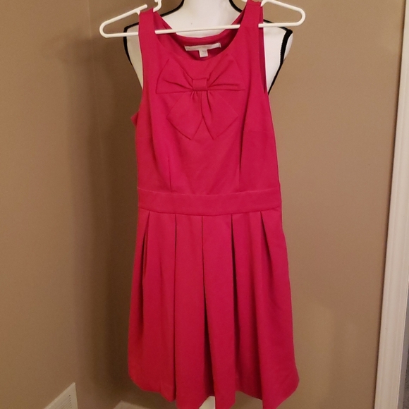 LC Lauren Conrad Dresses & Skirts - Adorable pink dress